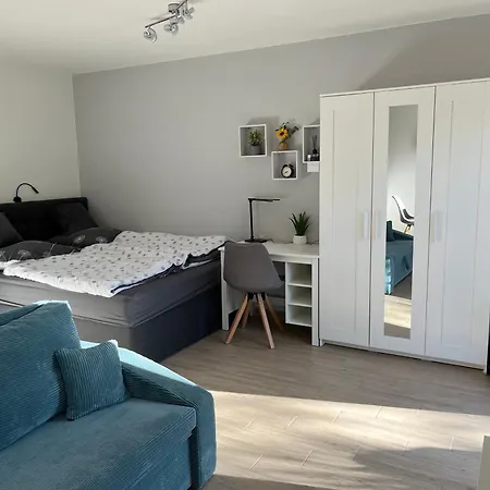 Neu Sanierte Fuer 2-4 P Apartment *