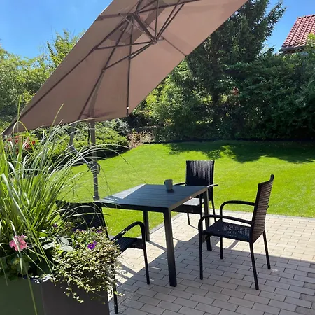 Apartment Neu Sanierte Fuer 2-4 P *