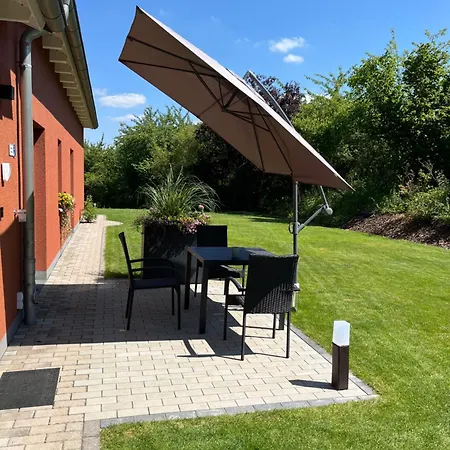 Neu Sanierte Fuer 2-4 P Apartment Eschwege