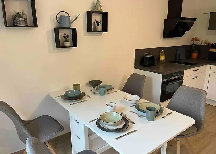 Neu Sanierte Für 2-4 P Eschwege